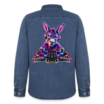 Neon DJ Donkey - Männer Jeanshemd Organic von Stanley/Stella - verwaschenes Mittelblau  - Hinten - AI Model Male 185 light (185cm)