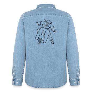 Silhouettes rockers sur le dessin de scooter - Chemise en denim homme bio Stanley/Stella - bleu clair délavé - Dos - AI Model Male 185 light (185cm)