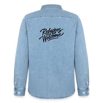 Refugees Welcome Logo - Männer Jeanshemd Organic von Stanley/Stella - verwaschenes Hellblau - Hinten - AI Model Male 185 light (185cm)
