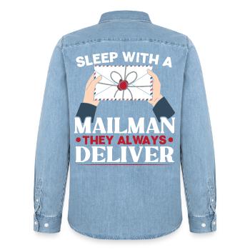 Schlaf mit einem Postboten Sie liefern immer - Männer Jeanshemd Organic von Stanley/Stella - verwaschenes Hellblau - Hinten - AI Model Male 185 light (185cm)