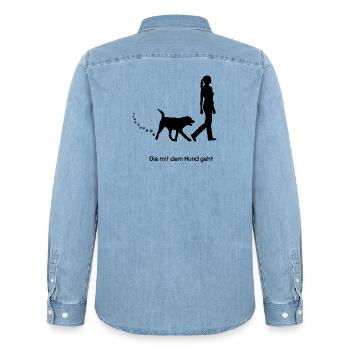 Die mit dem Hund geht - Männer Jeanshemd Organic von Stanley/Stella - verwaschenes Hellblau - Hinten - AI Model Male 185 light (185cm)