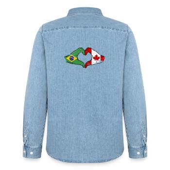 Brésil Canada Drapeau Mains Coeur Utilisé - Chemise en denim homme bio Stanley/Stella - bleu clair délavé - Dos - AI Model Male 185 light (185cm)