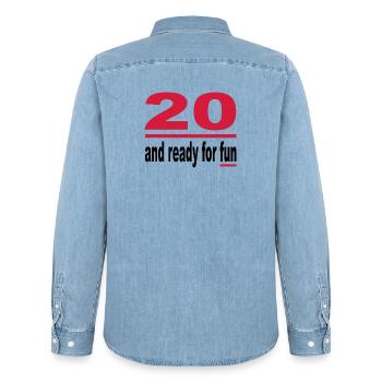 Geburstag Ready Fun Alter 20 Birthday Geschenkidee - Männer Jeanshemd Organic von Stanley/Stella - verwaschenes Hellblau - Hinten - AI Model Male 185 light (185cm)