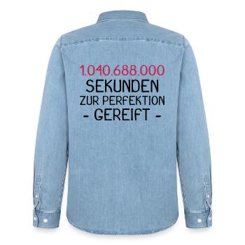 33 Geburtstag in Sekunden Geschenk Geschenkidee - Männer Jeanshemd Organic von Stanley/Stella - verwaschenes Hellblau - Hinten - AI Model Male 185 light (185cm)