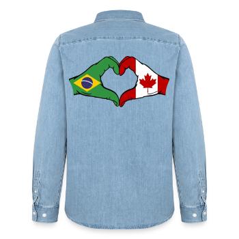 Brésil Canada Drapeau Mains Coeur Forme - Chemise en denim homme bio Stanley/Stella - bleu clair délavé - Dos - AI Model Male 185 light (185cm)