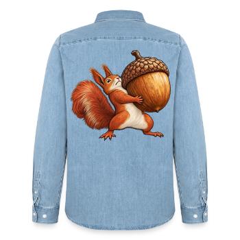 Rotes Eichhörnchen mit einer riesigen Eichel - Männer Jeanshemd Organic von Stanley/Stella - verwaschenes Hellblau - Hinten - AI Model Male 185 light (185cm)