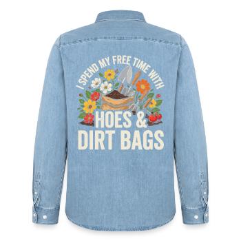  I Spend My Free Time With Hoes And Dirt Bags - Männer Jeanshemd Organic von Stanley/Stella - verwaschenes Hellblau - Hinten - AI Model Male 185 light (185cm)