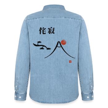 Fuji Berglandschaft mit rotem Sonnenkreis - Männer Jeanshemd Organic von Stanley/Stella - verwaschenes Hellblau - Hinten - AI Model Male 185 light (185cm)