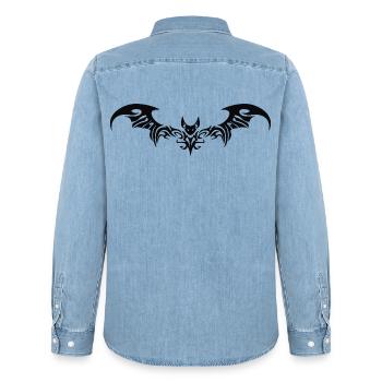 Tribal Fledermaus im Gothic Stil Vampir - Männer Jeanshemd Organic von Stanley/Stella - verwaschenes Hellblau - Hinten - AI Model Male 185 light (185cm)