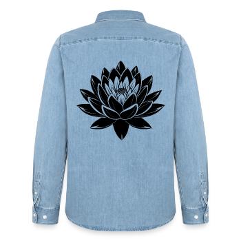 Wasserrosenblüte - Männer Jeanshemd Organic von Stanley/Stella - verwaschenes Hellblau - Hinten - AI Model Male 185 light (185cm)