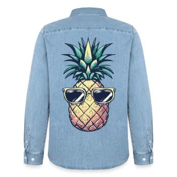 Ananas mit Sonnenbrille – Bunt - Männer Jeanshemd Organic von Stanley/Stella - verwaschenes Hellblau - Hinten - AI Model Male 185 light (185cm)