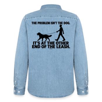 ODDROO – The Problem Isn't the Dog - Männer Jeanshemd Organic von Stanley/Stella - verwaschenes Hellblau - Hinten - AI Model Male 185 light (185cm)