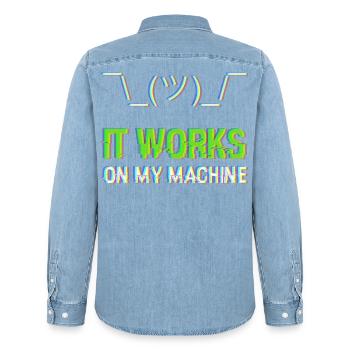It Works On My Machine Programmierer IT Humor - Männer Jeanshemd Organic von Stanley/Stella - verwaschenes Hellblau - Hinten - AI Model Male 185 light (185cm)