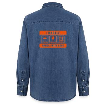 Fragile Handle with Care Versandetikett - Frauen Jeanshemd Organic von Stanley/Stella - verwaschenes Mittelblau  - Hinten - AI Model Female 172 light (172cm)