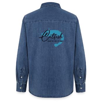 Poisson-chat, poisson-chat, pêche sportive, monstre de rivière - Chemise en denim femme bio Stanley/Stella - bleu moyen délavé  - Dos - AI Model Female 172 light (172cm)