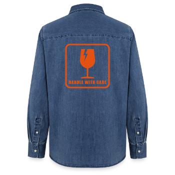 Fragile Handle with Care Versandetikett - Frauen Jeanshemd Organic von Stanley/Stella - verwaschenes Mittelblau  - Hinten - AI Model Female 172 light (172cm)