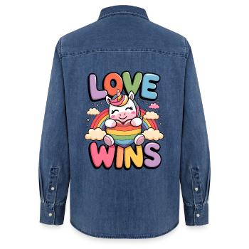L’amour gagne - Chemise en denim femme bio Stanley/Stella - bleu moyen délavé  - Dos - AI Model Female 172 light (172cm)
