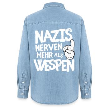 Nazis nerven mehr als Wespen - Frauen Jeanshemd Organic von Stanley/Stella - verwaschenes Hellblau - Hinten - AI Model Female 172 light (172cm)