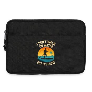 I Don't Walk On Water But It's Close - Laptoptasche 13" - Schwarz - Vorne