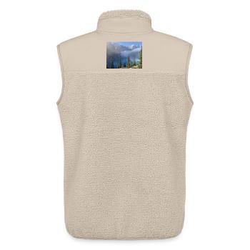 Bergsee im Nebelwald - Unisex Sherpaweste von Stanley/Stella - Beige - Hinten - AI Model Male 178 light (178cm)