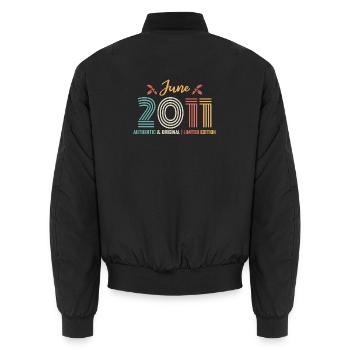 Juni 2011 Geburtstag Juni 2011 Retro Juni - Unisex Bomberjacke - Schwarz - Hinten - AI Model Male 185 light (185cm)