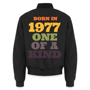 Geboren 1977 einzigartig - Unisex Bomberjacke - Schwarz - Hinten - AI Model Male 185 light (185cm)