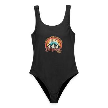 Juli 2013 Juli Jubiläum 2013 Juli - Frauen Badeanzug - Schwarz - Vorne - AI Model Female 172 light (172cm)