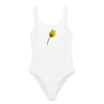 gelber Mohn Klatschmohn Mohnblume - Frauen Badeanzug - Weiß - Vorne - AI Model Female 172 dark (172cm)