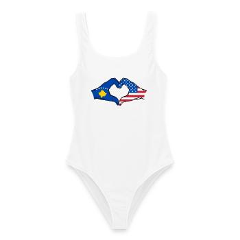 Kosovo USA Flagge Hände Herzform - Frauen Badeanzug - Weiß - Vorne - AI Model Female 172 dark (172cm)