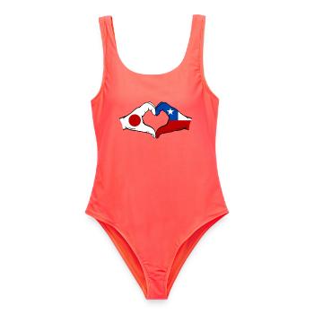 Japan Chile Flagge Hände Herzform - Frauen Badeanzug - Korallenrot - Vorne - AI Model Female 172 light (172cm)