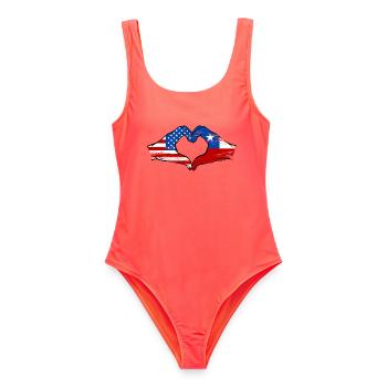 USA Chile Flagge Haende Herzform used - Frauen Badeanzug - Korallenrot - Vorne - AI Model Female 172 light (172cm)
