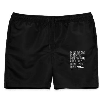Zitat Humor - Ohne mich schrecklich zu scheißen - Männer Badeshorts - Schwarz - Vorne - AI Model Male 178 light (178cm)