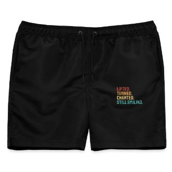 Gehoben wurde zu Charted Immer noch lächelnder CNA - Männer Badeshorts - Schwarz - Vorne - AI Model Male 178 light (178cm)