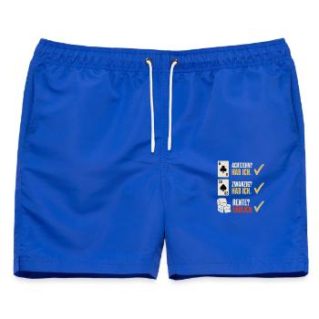 Achtzehn zwanzig Rente endlich – Skat Rentner - Männer Badeshorts - Royalblau - Vorne - AI Model Male 178 light (178cm)