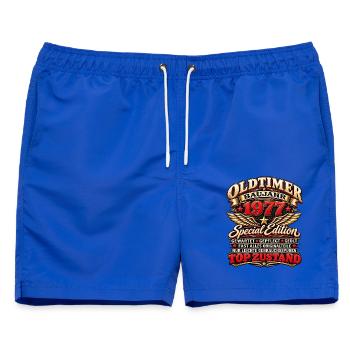 Oldtimer Baujahr 1977 – Special Edition - Männer Badeshorts - Royalblau - Vorne - AI Model Male 178 light (178cm)