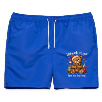 Kleiner Teddybär mit Nikolausmütze und Lebkuchen - Männer Badeshorts - Royalblau - Vorne - AI Model Male 178 light (178cm)