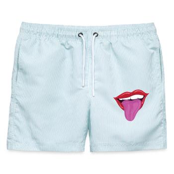 Rausgestreckte Zunge - Freche rote Lippen - Männer Badeshorts - hellblau gestreift - Vorne - AI Model Male 178 light (178cm)
