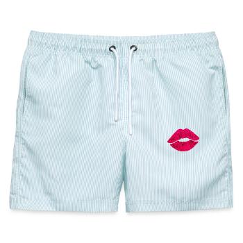 Gesichtsmaske Lippen Kussmund - Männer Badeshorts - hellblau gestreift - Vorne - AI Model Male 178 light (178cm)