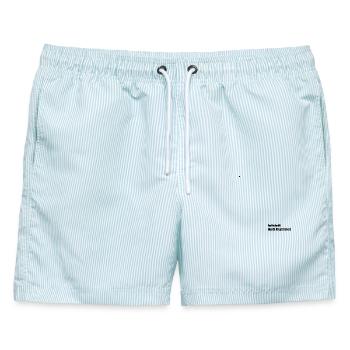 durch KI platziert - Männer Badeshorts - hellblau gestreift - Vorne - AI Model Male 178 light (178cm)