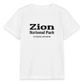 Zion National Park Koordinaten - Stanley/Stella Kinder T-Shirt MINI CREATOR  - Weiß - Vorne - Maike (125cm)