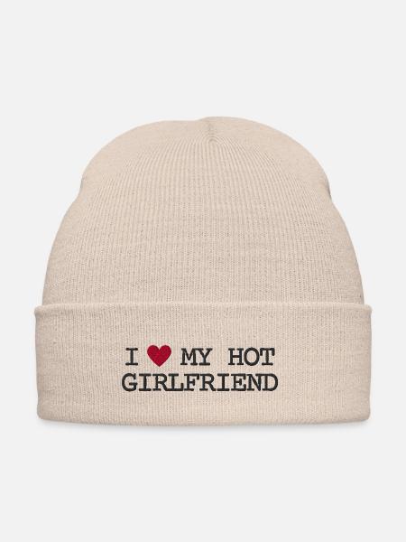 Ich liebe meine Freundin bestickt - Bestickte Wintermütze - Beige