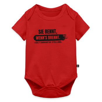 Sie rennt, wenn's brennt – I halt dahoam die - Baby Premium Kurzarmbody - Rot - Vorne