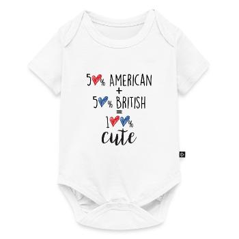 50 % amerikanisch, 50 % britisch, 100 % niedlich – Baby & Kinder - Baby Premium Kurzarmbody - Weiß - Vorne