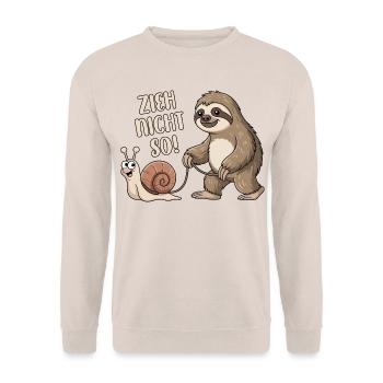 Zieh nicht so - Schnecke und Faultier - Unisex Pullover - Sand - Vorne - Alina (178cm) & Michal (187cm)