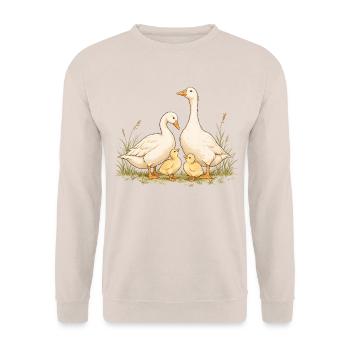 Gänsefamilie mit Küken – Cottagecore - Unisex Pullover - Sand - Vorne - Alina (178cm) & Michal (187cm)