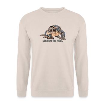 Komodowaran mit Kopfhörern – Hör auf Gefühl - Unisex Pullover - Sand - Vorne - Alina (178cm) & Michal (187cm)