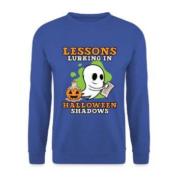 Lektionen, die in den Schatten von Halloween lauer - Unisex Pullover - Royalblau - Vorne - Alina (178cm) & Michal (187cm)