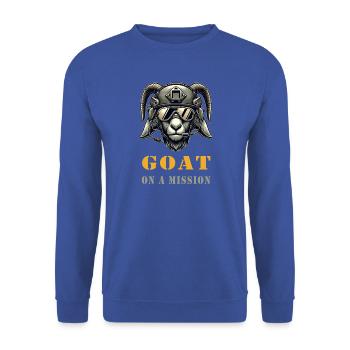 Ziege mit Militärhelm und Goat on a Mission Spruch - Unisex Pullover - Royalblau - Vorne - Alina (178cm) & Michal (187cm)