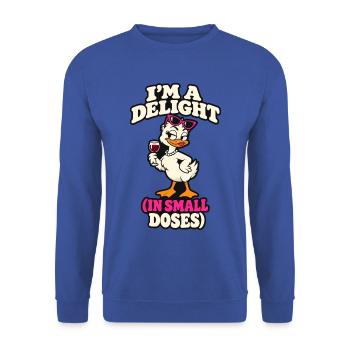 Ich bin ein Vergnügen in kleinen Dosen frechen Entenwein - Unisex Pullover - Royalblau - Vorne - Alina (178cm) & Michal (187cm)