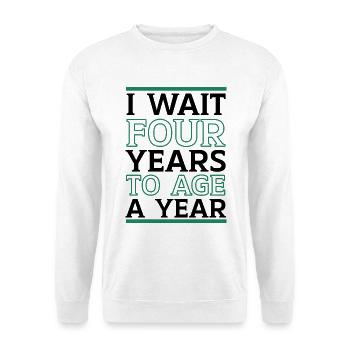Happy Birthday Schaltjahr 29. Februar Schalttag - Unisex Pullover - Weiß - Vorne - Alina (178cm) & Michal (187cm)